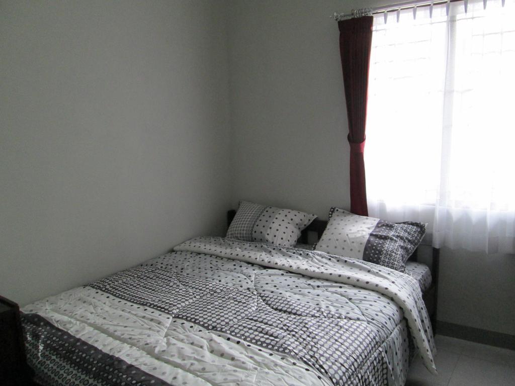 Elenor'S Home Бандунг Номер фото